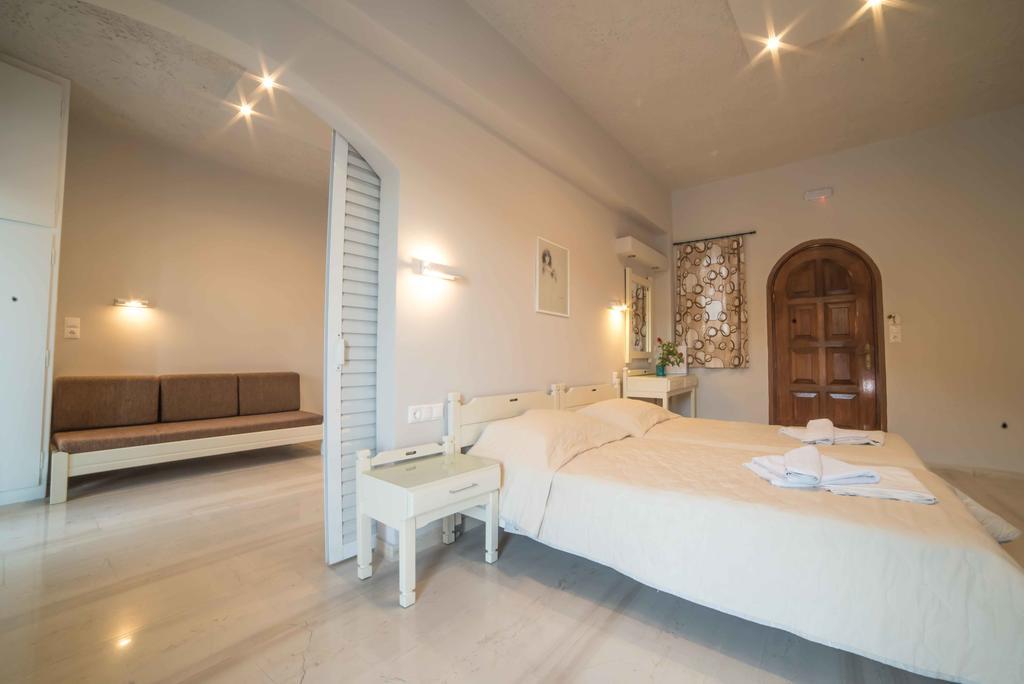 Athena Apartments Agia Galini  Exterior photo